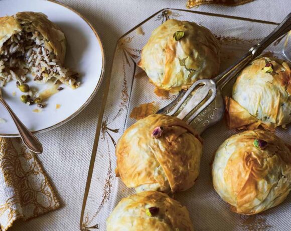 Ouzi: phyllo pastries with meat and rice filling