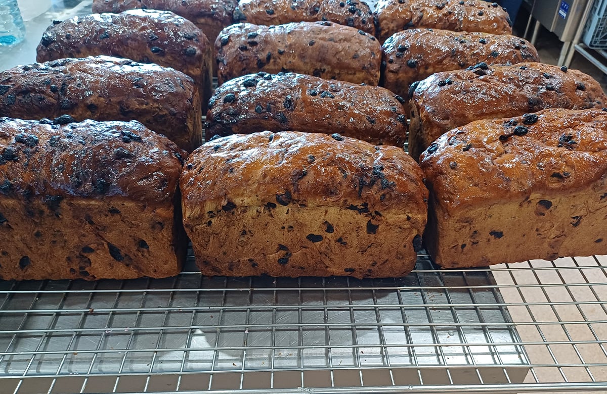 Farina Bakery's Heavy Fruit Loaves with 500g Assorted Dried Fruits