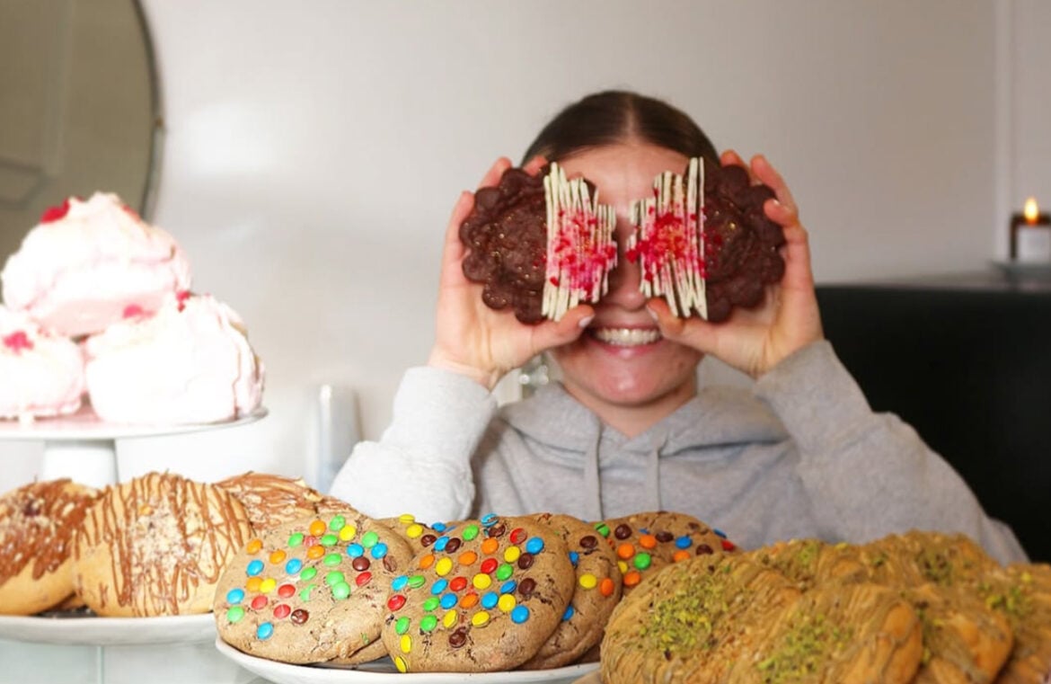 The judges awarded gold to Naomi & I for their Mrs Browne's Bakes' raspberry goldfields cookie pie