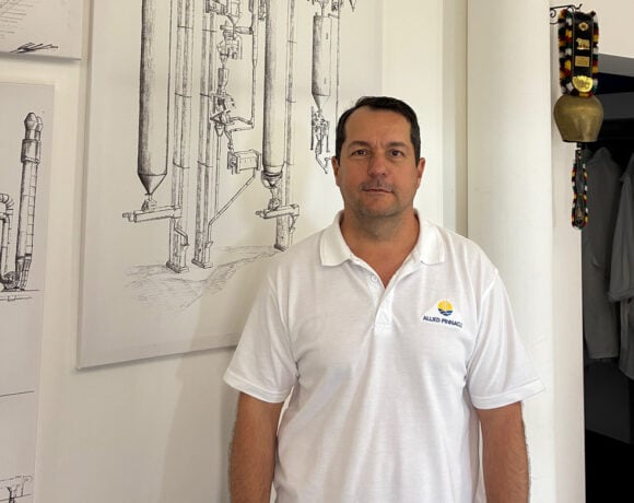 Allied Pinnacle has sponsored Henry Fouche to attend the Swiss School of Milling