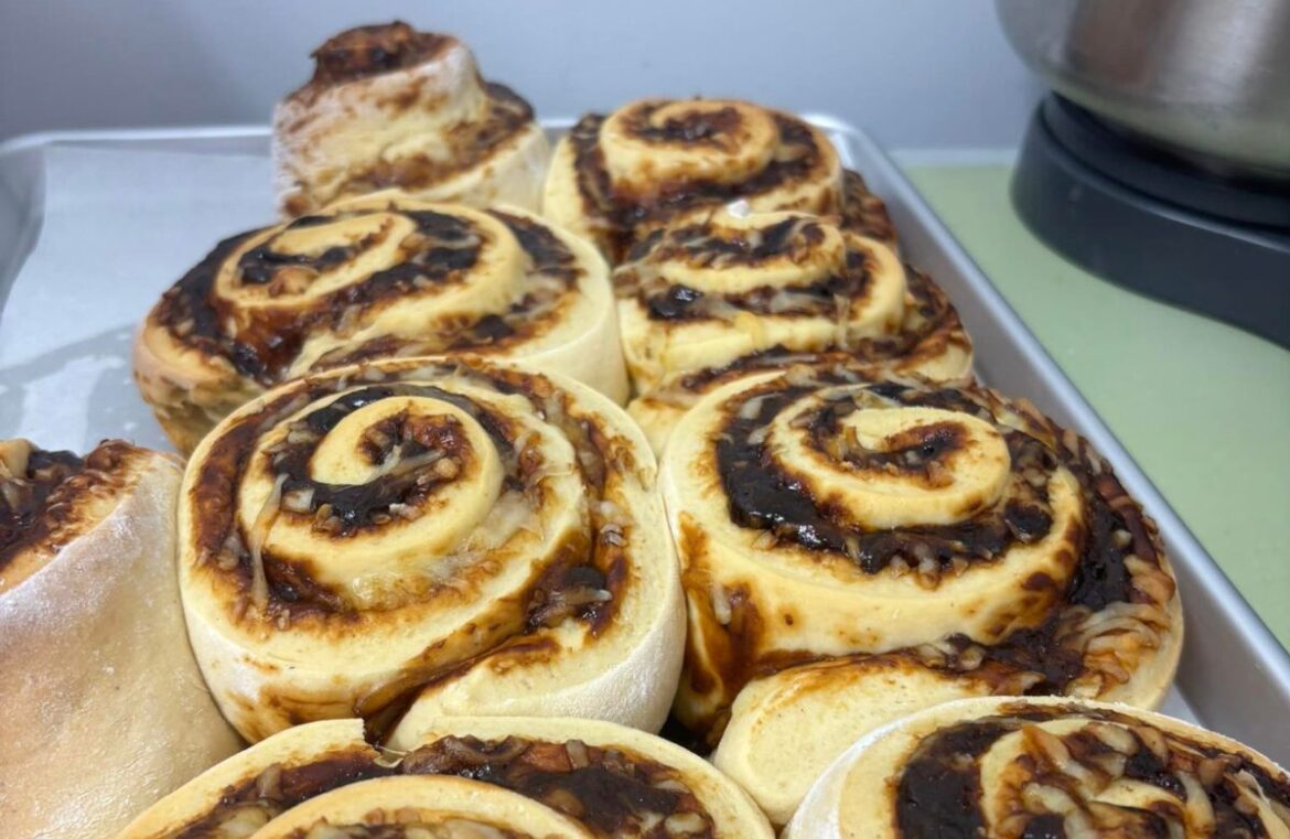 Teenager Janni Vanderheul has opened gluten-free bakery Yummy Bunny in Mount Gambier