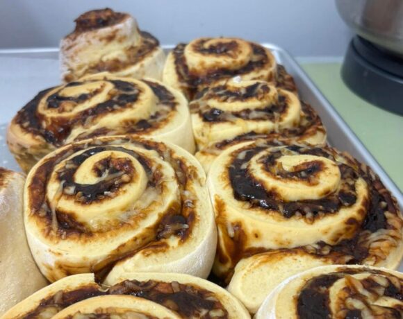 Teenager Janni Vanderheul has opened gluten-free bakery Yummy Bunny in Mount Gambier