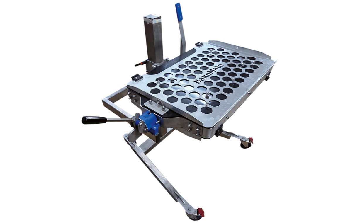 The BM Tray Flipper from Simple Simon Pie Machines