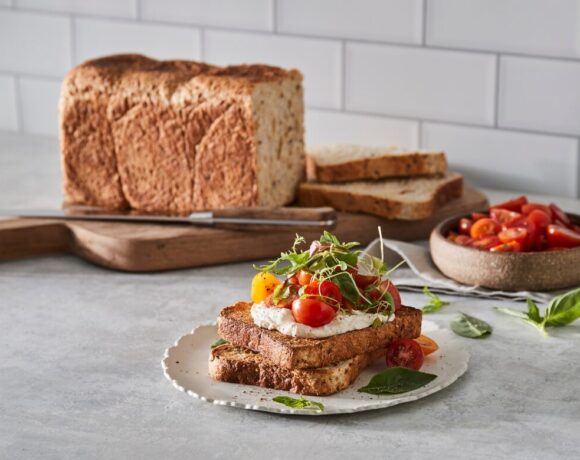 Bakers Delight has released a Hi-Protein Low Carb Wholegrain Loaf