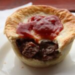 Coolangatta Pie Shop has closed its doors after 60 years