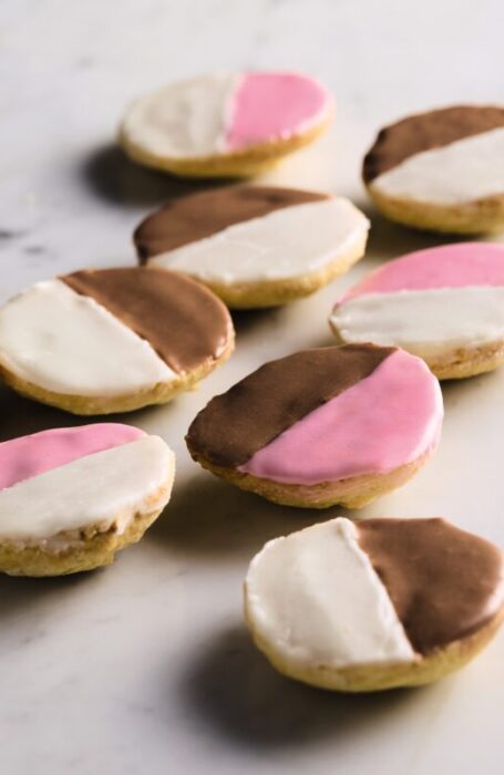 COOKIES Black and White and Pink Cookies21053 COOKIES Black and White and Pink Cookies21053