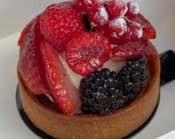 Elpise & Lou opened its doors recently in Brisbane. It will see a mix of French classic and new twists on the shelves